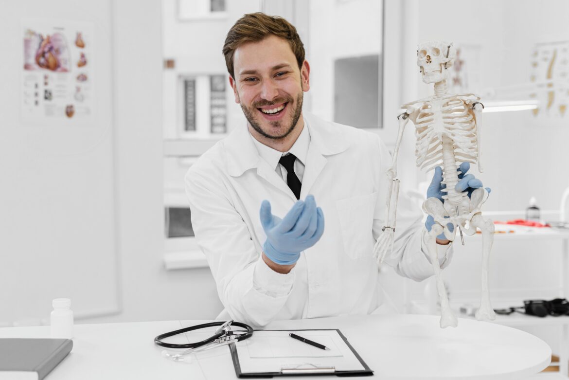 Best Bone Specialist Doctor in Andhra Pradesh (2026–2027): Complete Profile & Insights