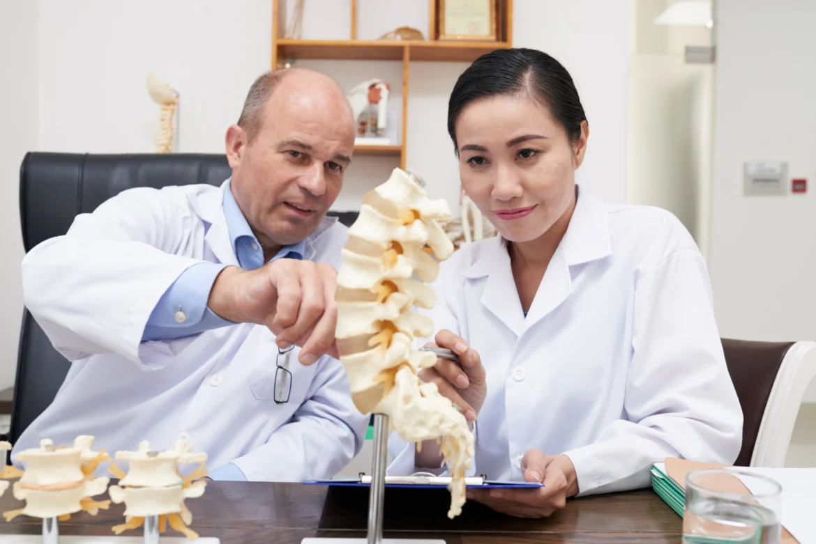 Osteoporosis: Causes, Symptoms, Risk Factors & How to Prevent It